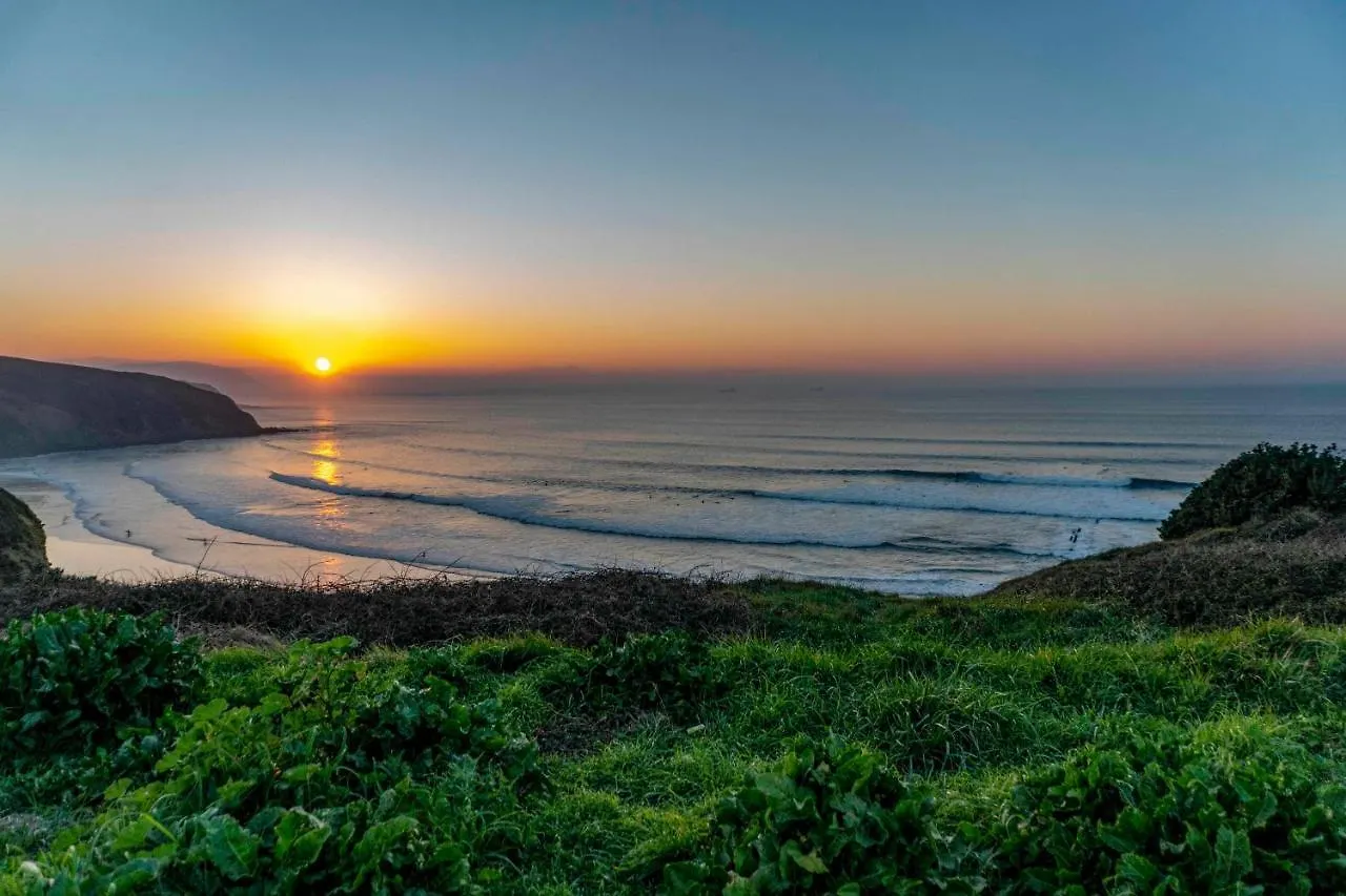 Moana Eco Surf House Hostel Sopelana